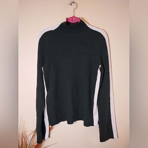 Susana Monaco Women's Elegant Green and Beige Sweater Size Small